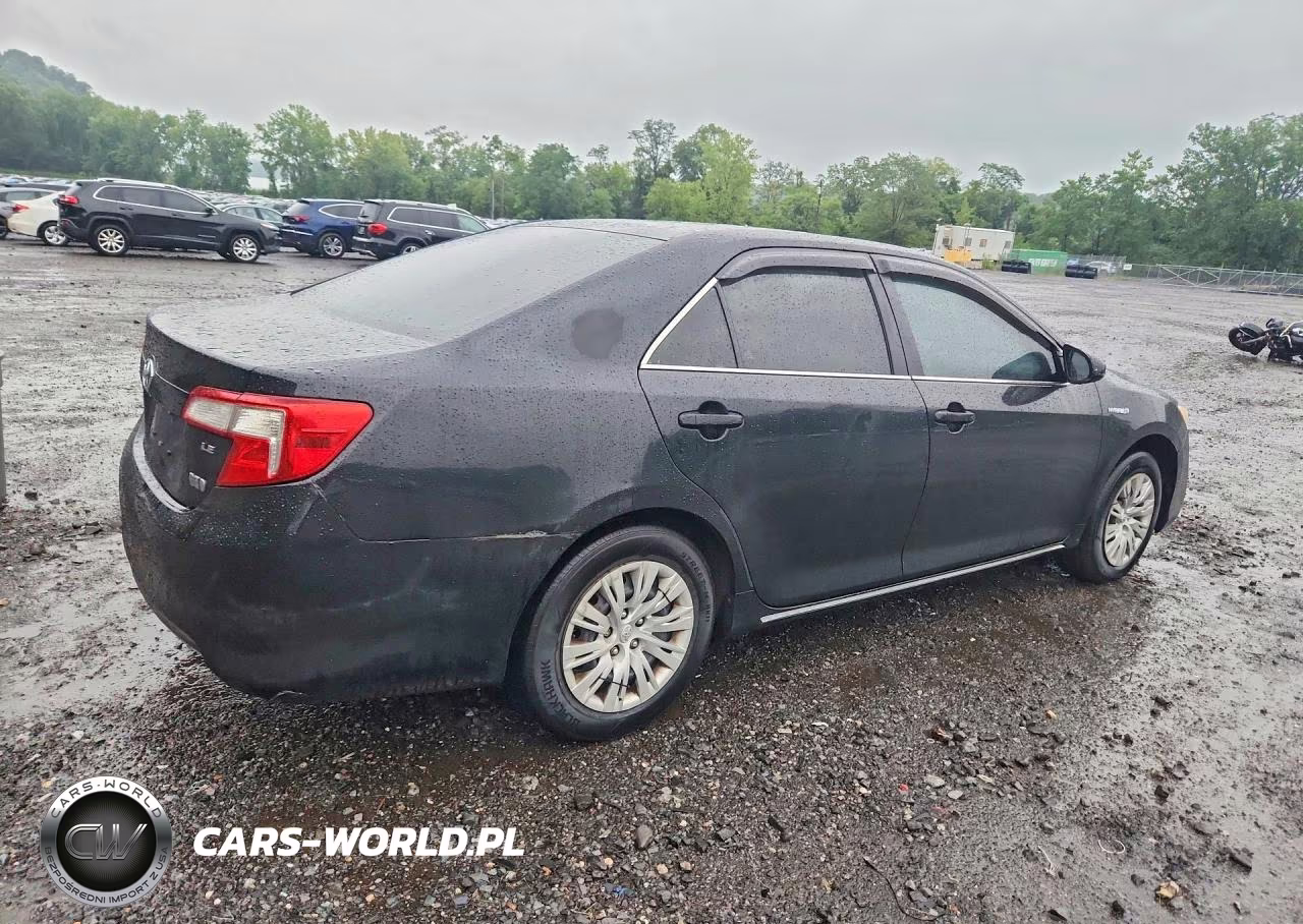 2014 Toyota Camry Hybrid Le VIN:4T1BD1FK5EU137717 - 3