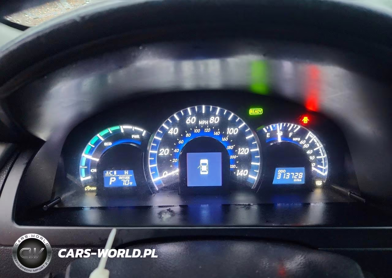 2014 Toyota Camry Hybrid Le VIN:4T1BD1FK5EU137717 - 9
