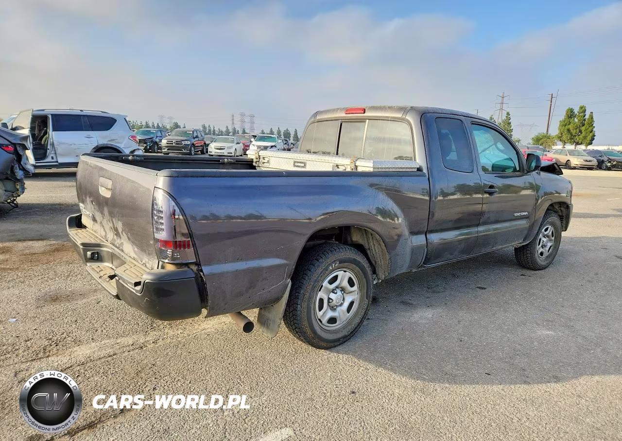 2014 Toyota Tacoma Base VIN:5TFTX4CNXEX046327 - 3