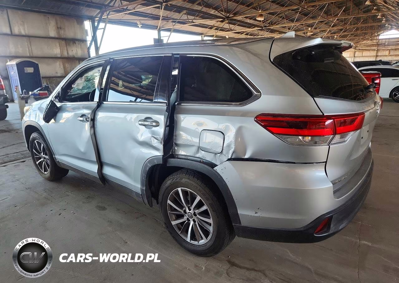 2019 Toyota Highlander Xle VIN:5TDKZRFHXKS559152 - 2