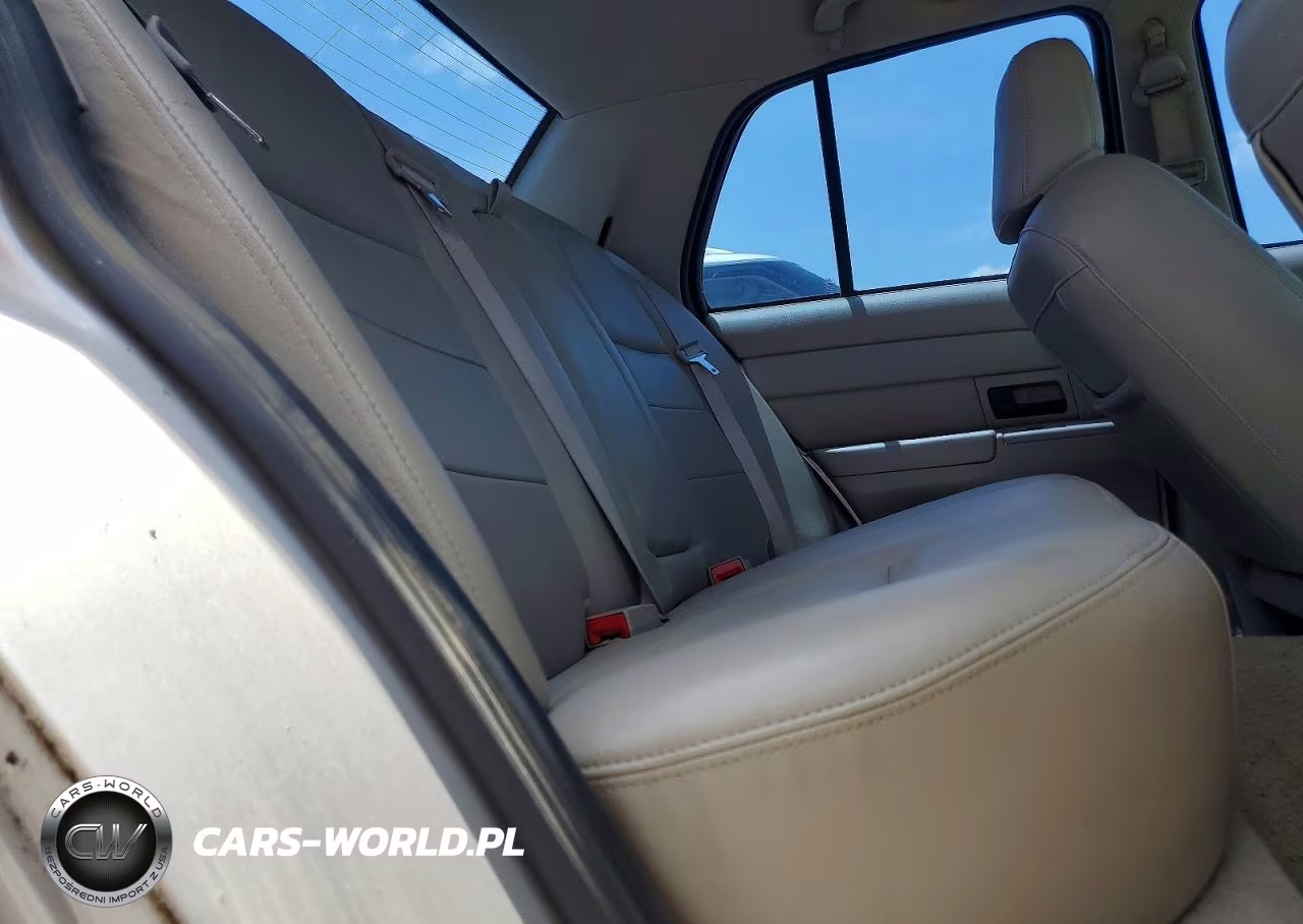 2008 Ford Crown Victoria Lx VIN:2FAFP74V18X112538 - 10