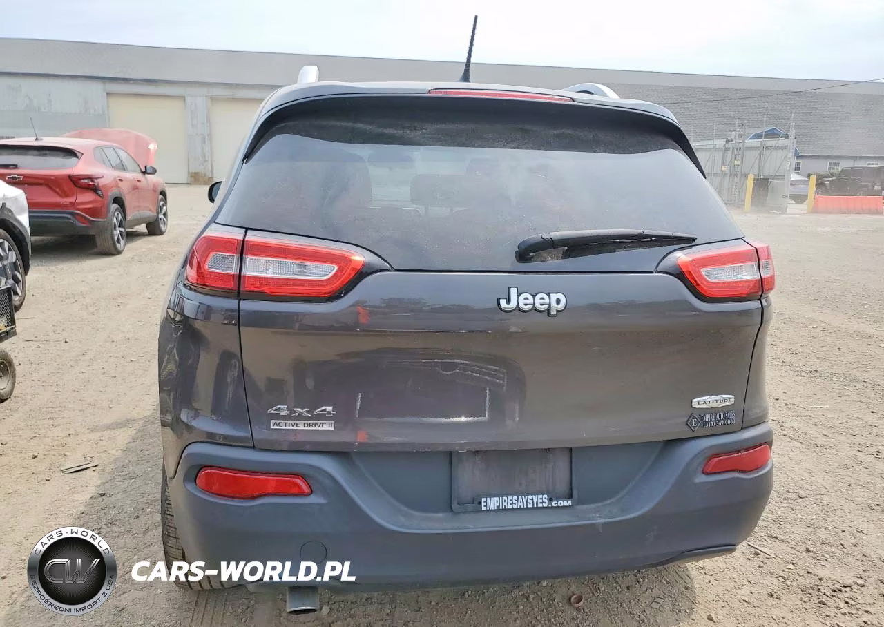 2014 Jeep Cherokee Latitude VIN:1C4PJMCB9EW253581 - 6