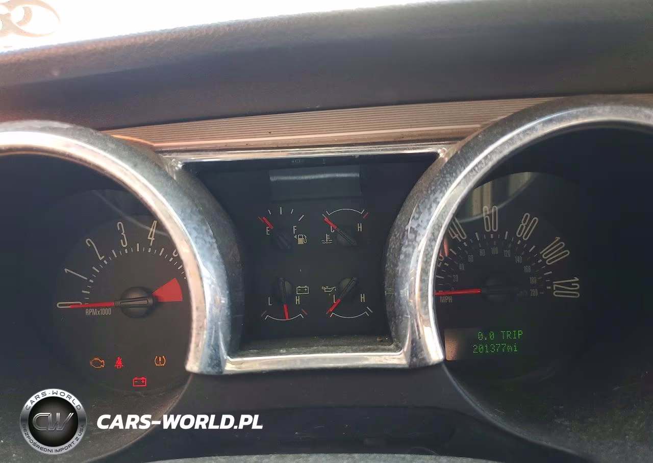 2008 Ford Mustang VIN:1ZVHT84N185118729 - 9