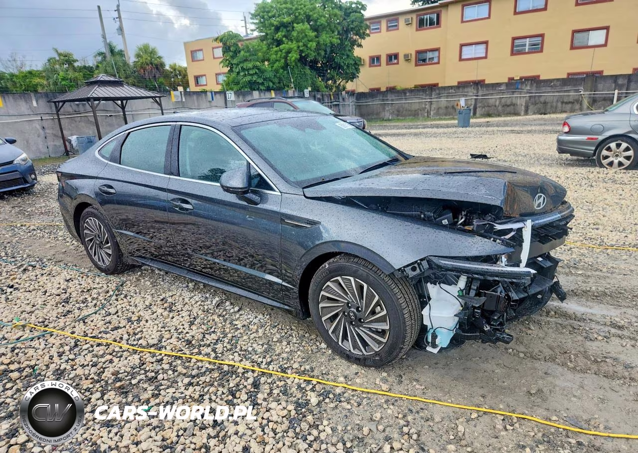2026 Hyundai Sonata Hybrid Limited VIN:KMHL54JJ9TA151023 - 4