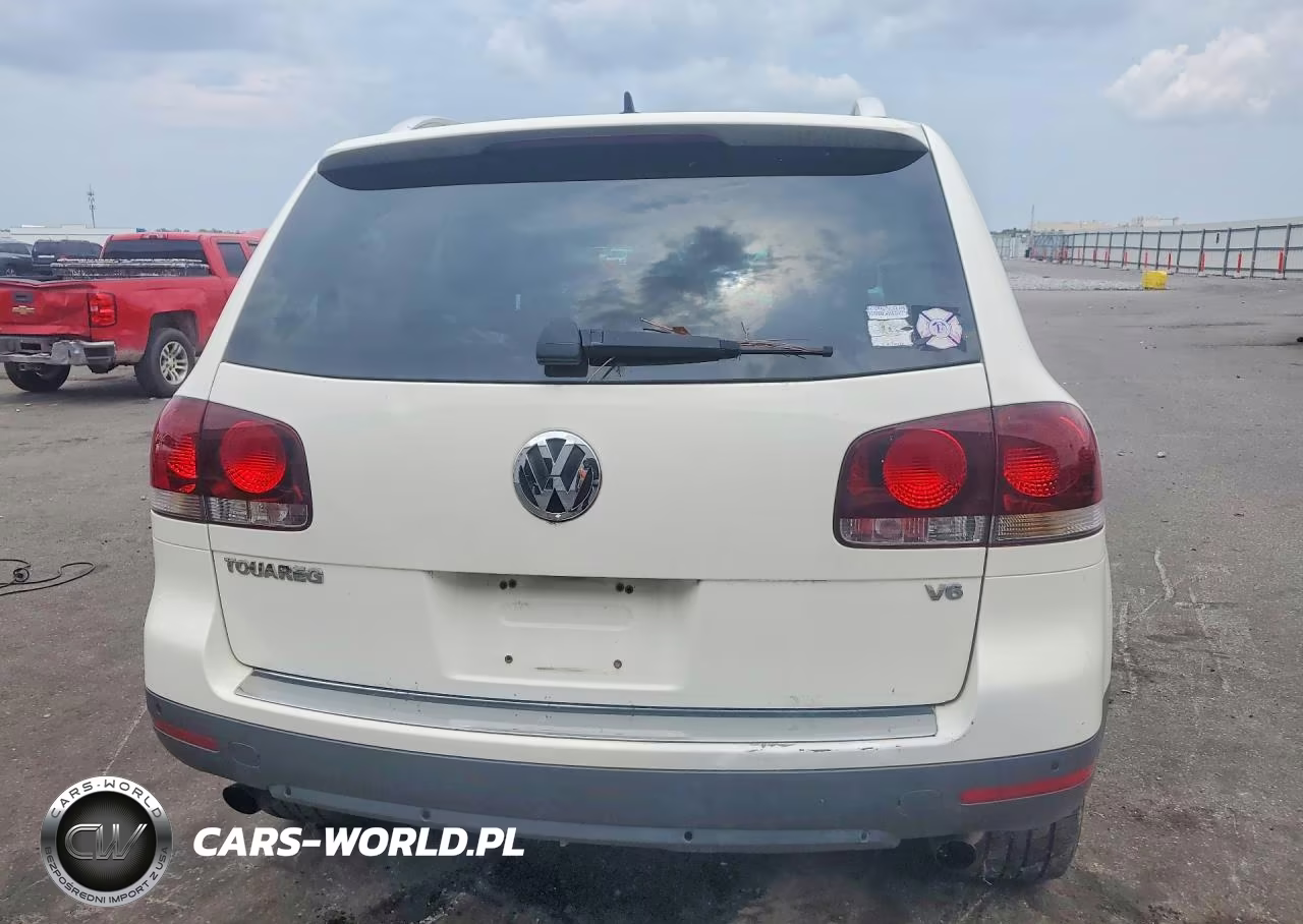 2010 Volkswagen Touareg V6 VIN:WVGBF7A95AD004354 - 6