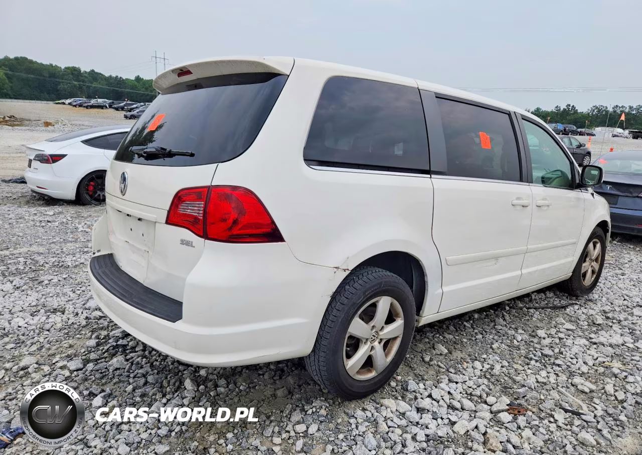 2010 Volkswagen Routan Sel VIN:2V4RW5DX3AR407480 - 3