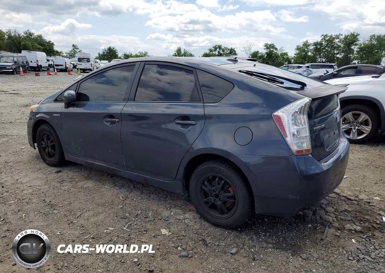 2011 Toyota Prius Two VIN:JTDKN3DU3B0267063 - 2
