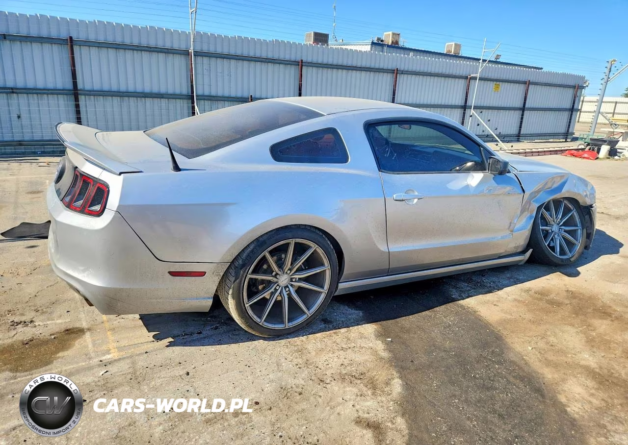 2014 Ford Mustang VIN:1ZVBP8AM7E5239928 - 3
