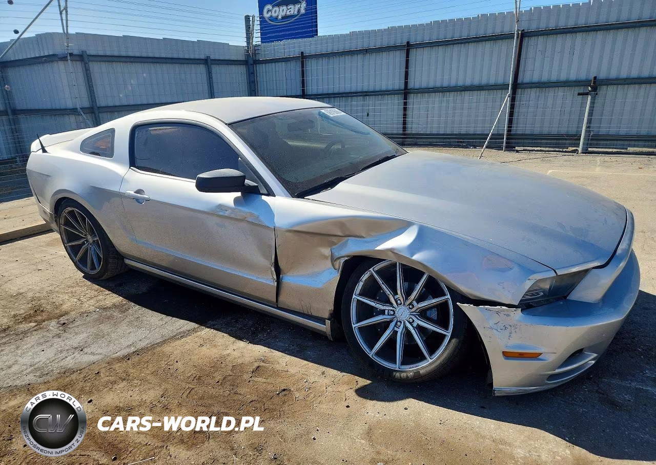 2014 Ford Mustang VIN:1ZVBP8AM7E5239928 - 4
