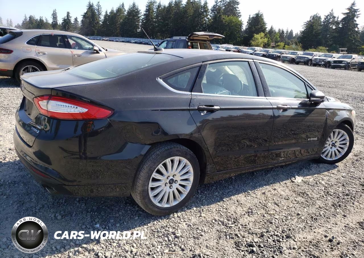 2014 Ford Fusion Se Hybrid VIN:3FA6P0LU9ER204717 - 3