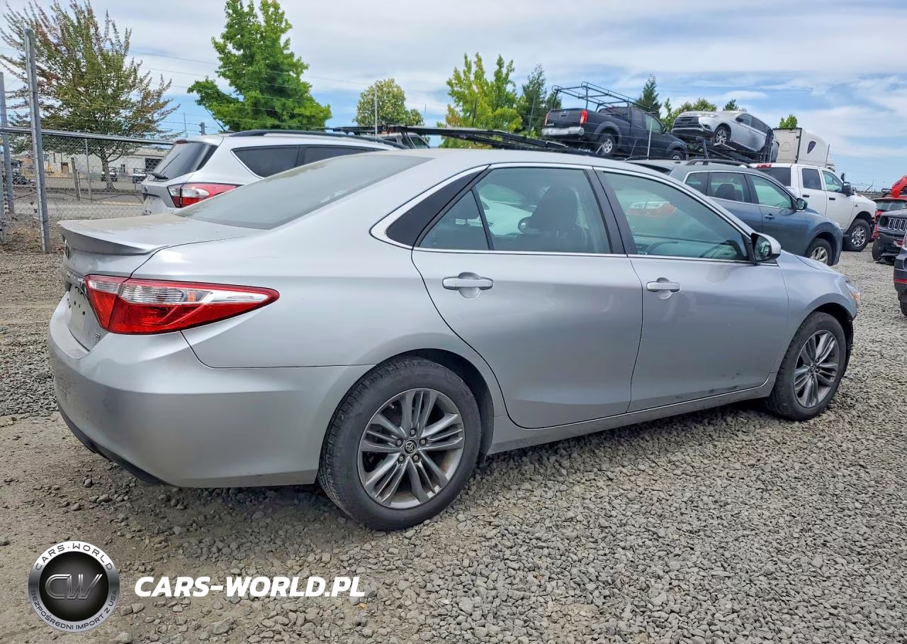 2015 Toyota Camry Se VIN:4T1BF1FK2FU907027 - 3