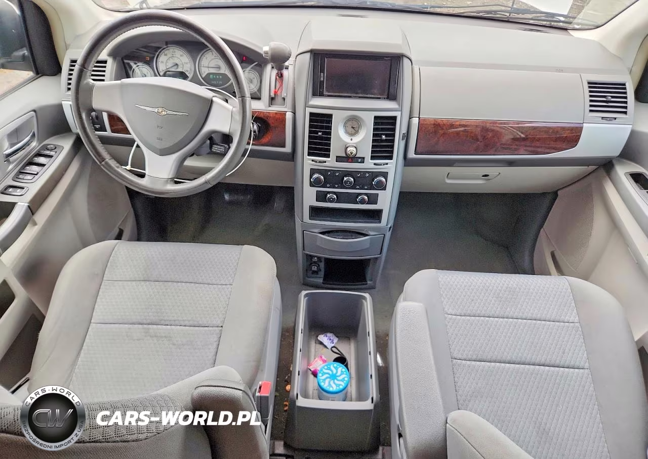 2010 Chrysler Town & Country Touring VIN:2A4RR5D10AR229129 - 8
