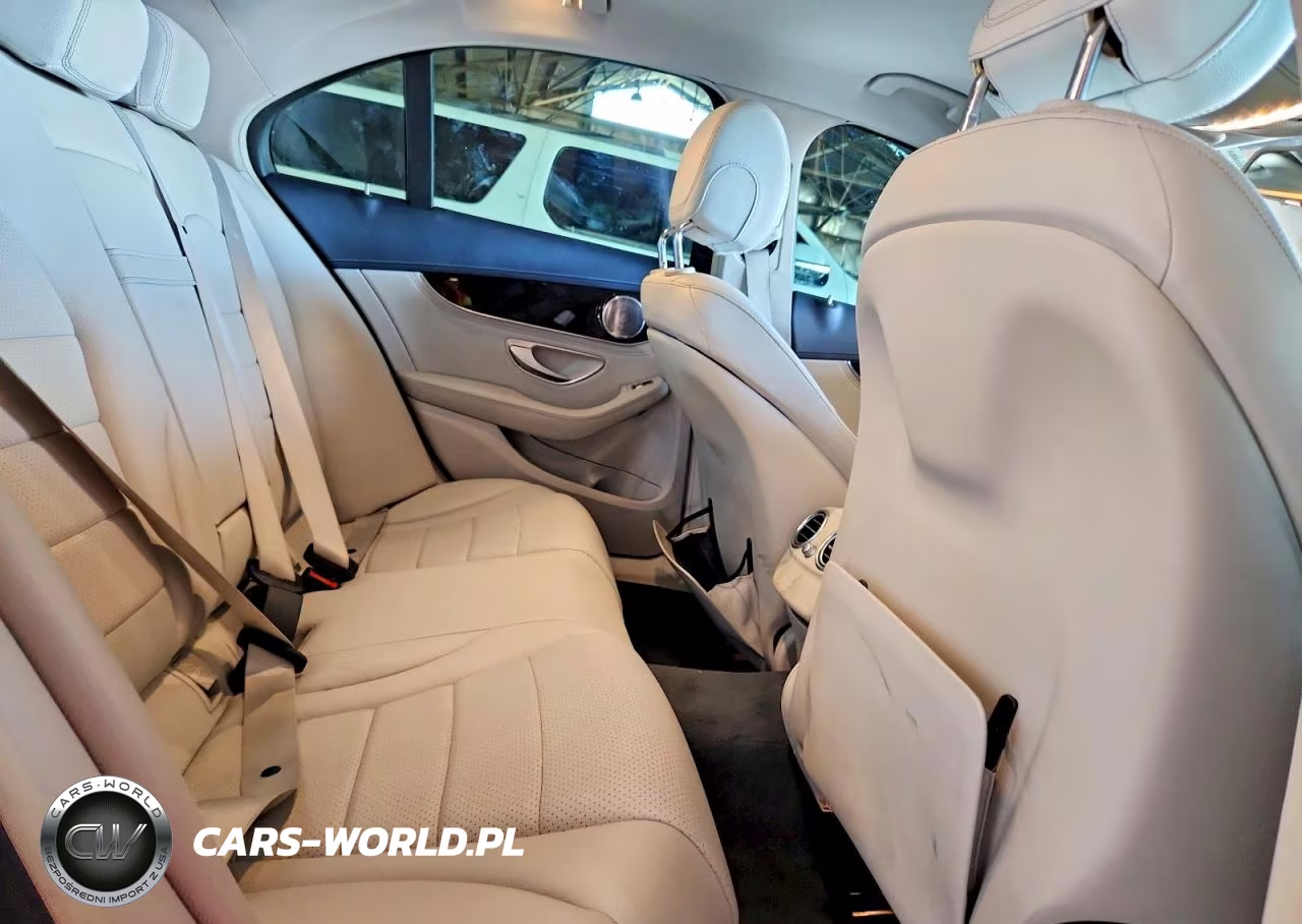2015 Mercedes-Benz C 300 VIN:55SWF4JB2FU054781 - 10