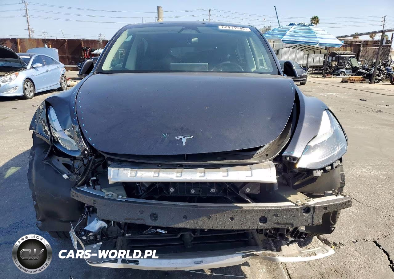 2024 Tesla Model Y VIN:7SAYGDED3RF102444 - 5