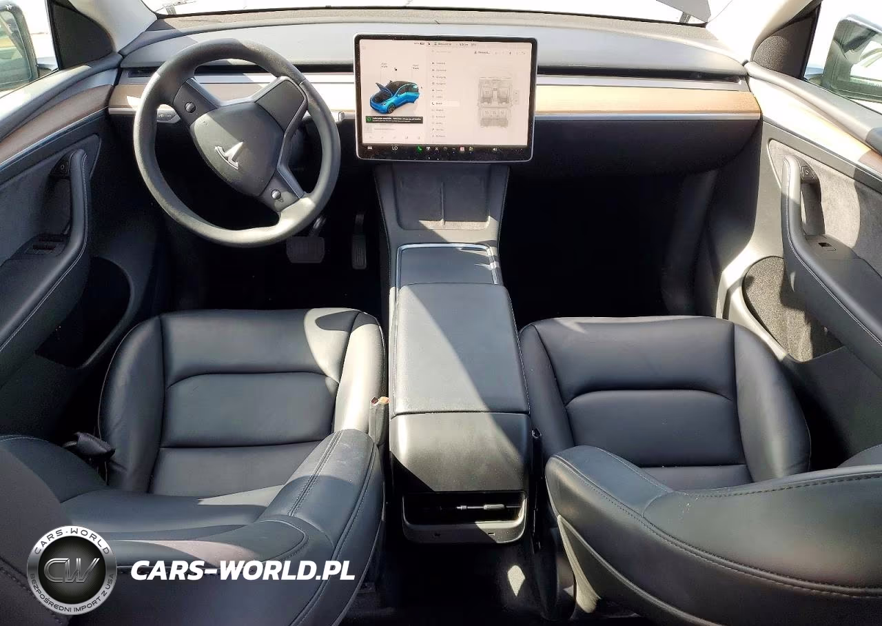 2024 Tesla Model Y VIN:7SAYGDED3RF102444 - 8