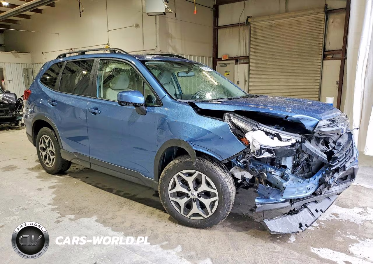 2024 Subaru Forester Premium VIN:JF2SKADC0RH418233 - 4