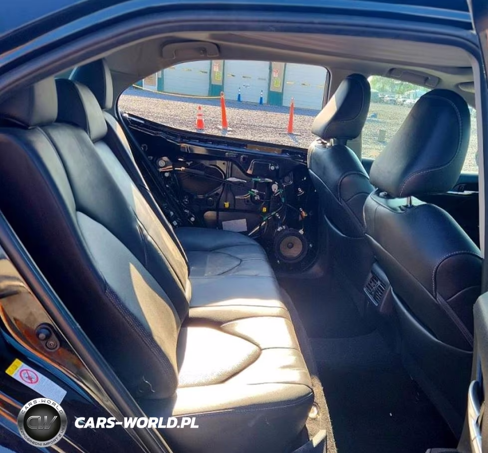2018 Toyota Camry Xse VIN:4T1B61HK2JU118348 - 10