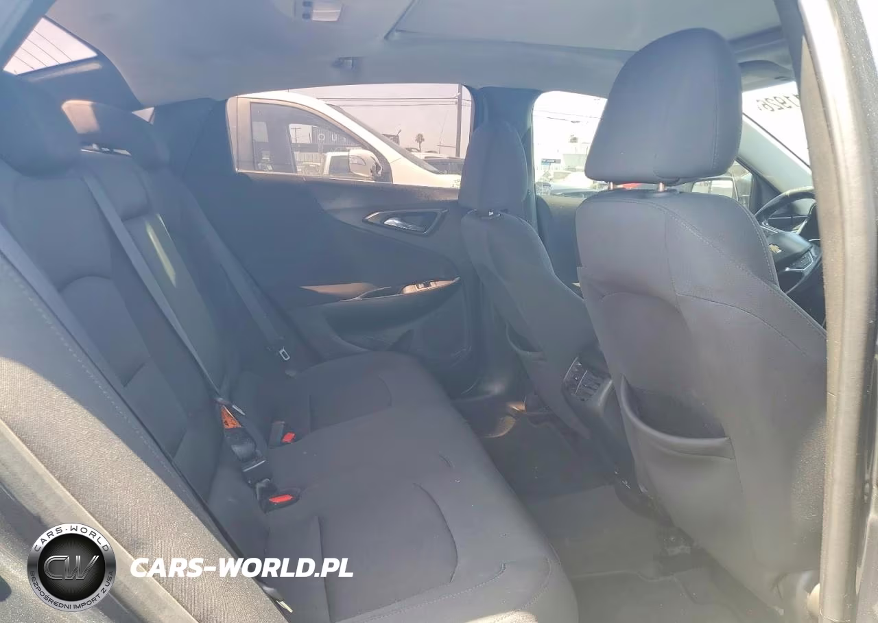 2018 Chevrolet Malibu Lt VIN:1G1ZD5ST9JF130740 - 10