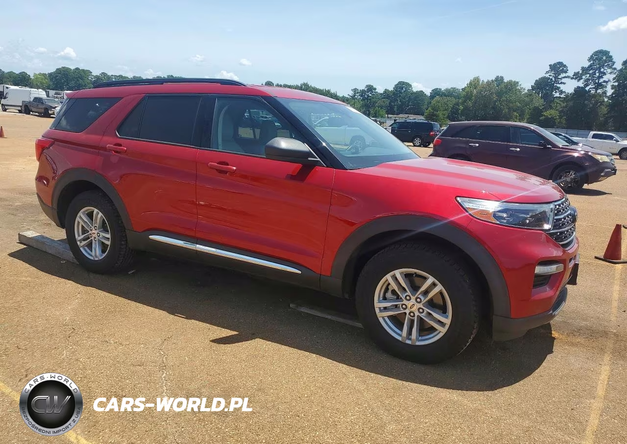 2020 Ford Explorer Xlt VIN:1FMSK8DH5LGA80582 - 4