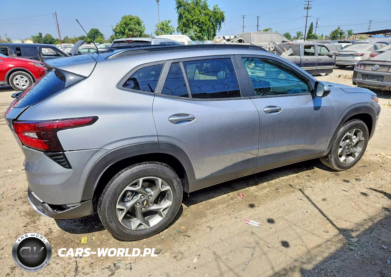 2026 Chevrolet Trax 1Lt VIN:KL77LHEP9TC120681 - 3