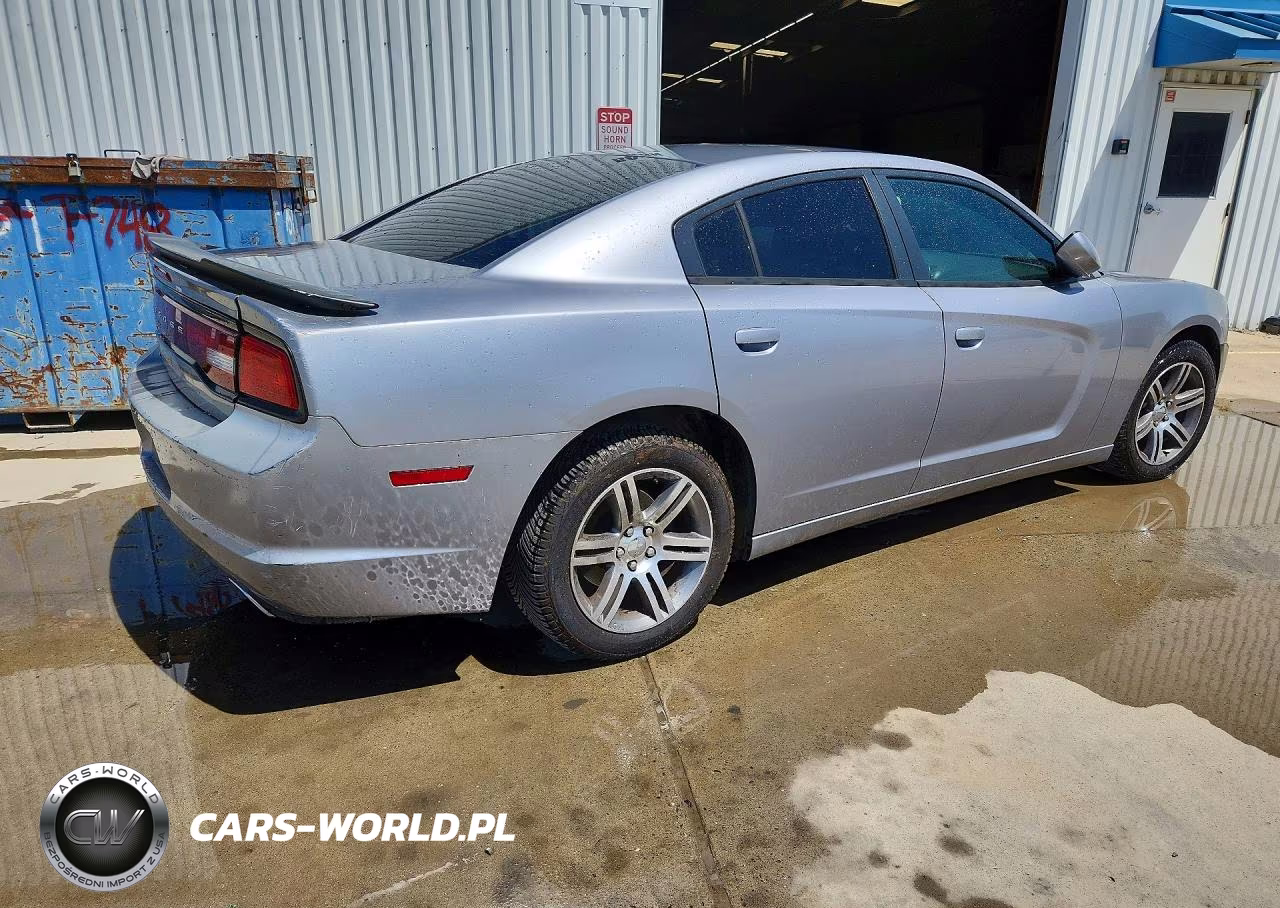 2013 Dodge Charger Se VIN:2C3CDXBGXDH637987 - 3