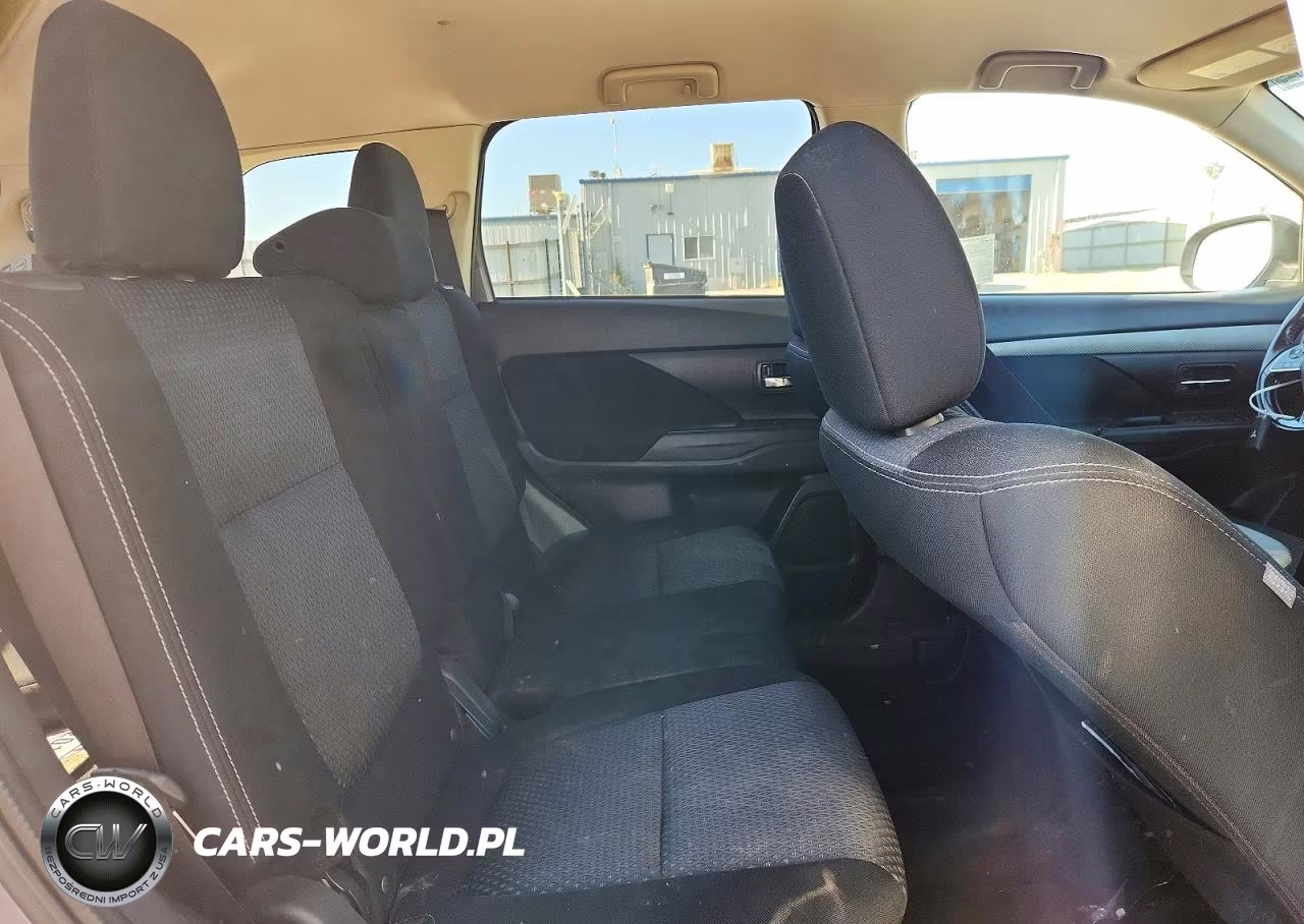2016 Mitsubishi Outlander Se VIN:JA4AD3A35GZ053585 - 10