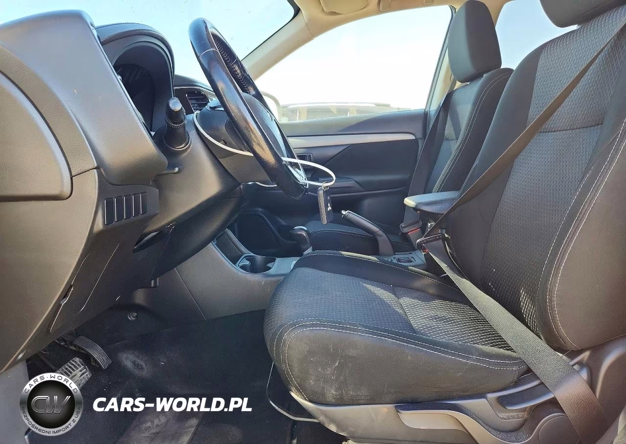 2016 Mitsubishi Outlander Se VIN:JA4AD3A35GZ053585 - 7