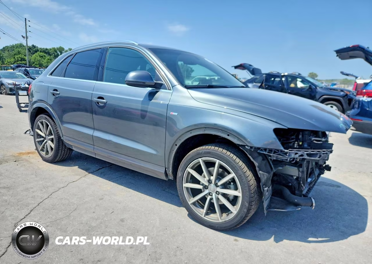 2018 Audi Q3 Premium Plus VIN:WA1JCCFS7JR019349 - 4