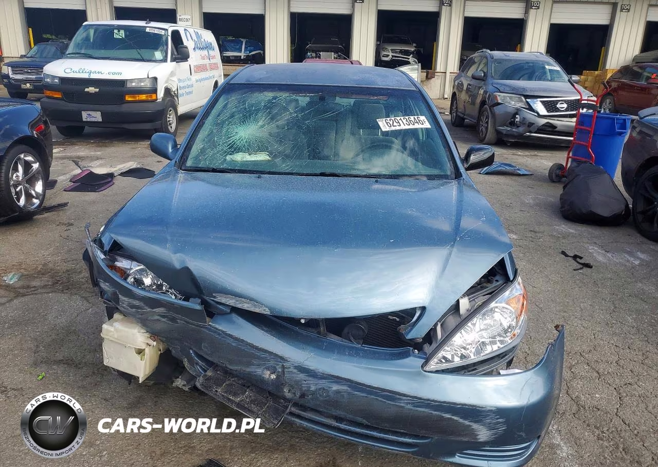 2003 Toyota Camry Le VIN:4T1BE32KX3U749603 - 5