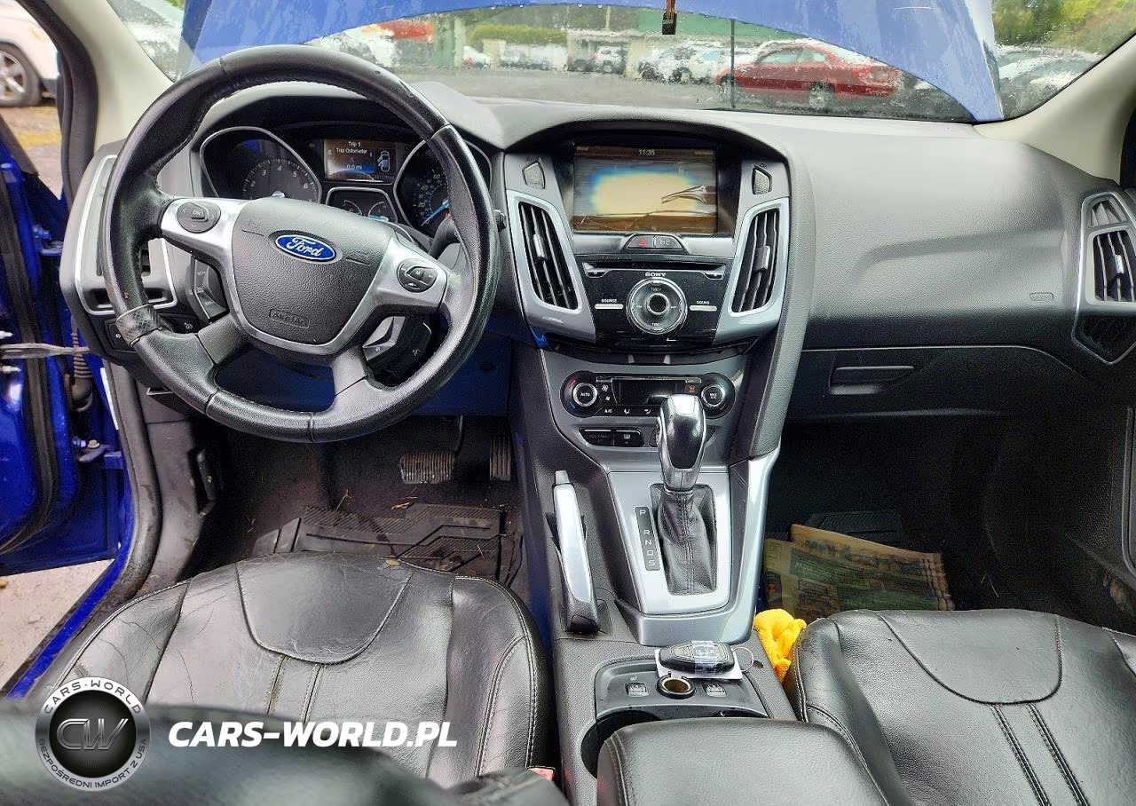 2012 Ford Focus Titanium VIN:1FAHP3N29CL237234 - 8