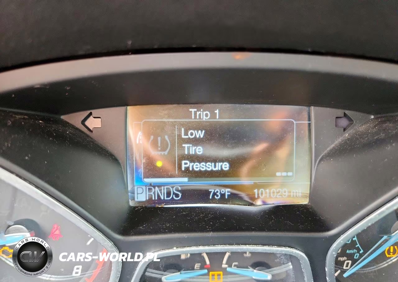 2012 Ford Focus Titanium VIN:1FAHP3N29CL237234 - 9