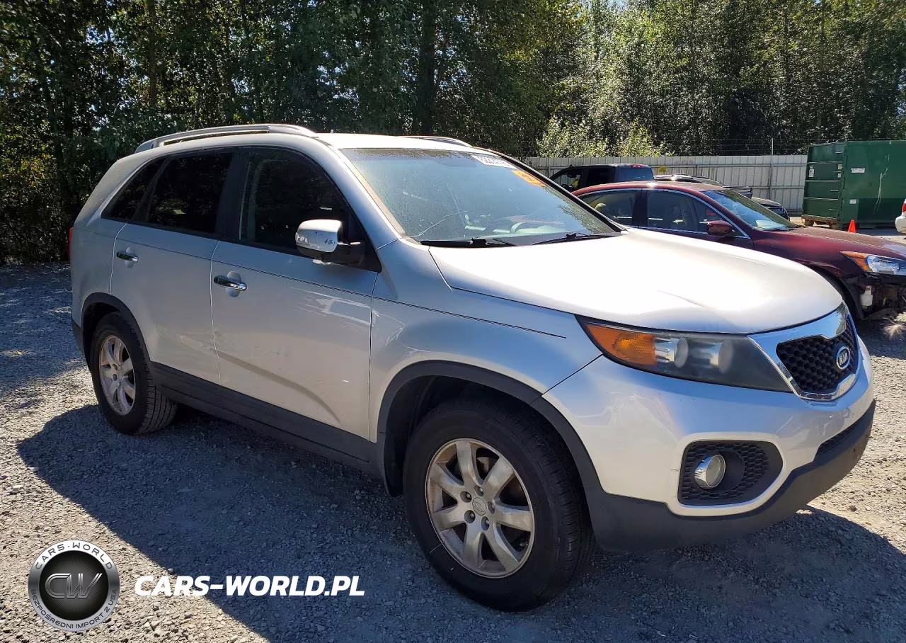 2012 Kia Sorento Lx VIN:5XYKT3A64CG192851 - 4