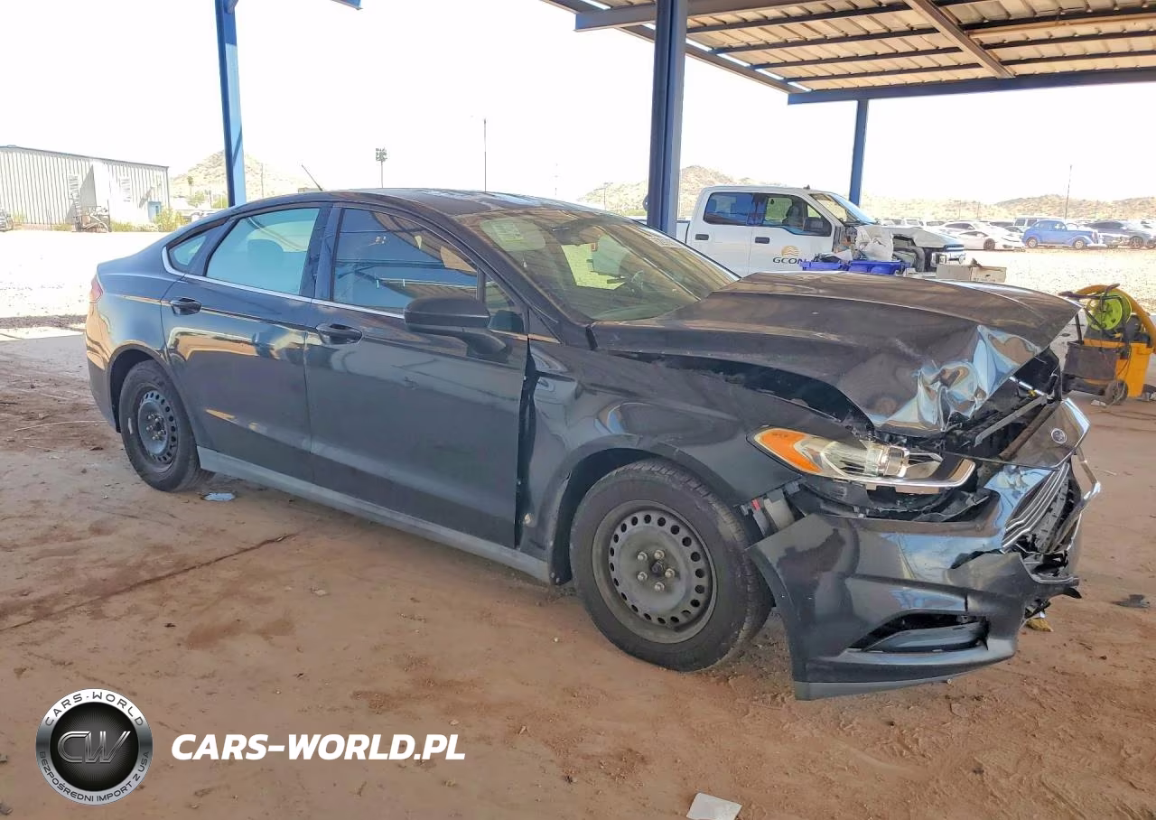 2013 Ford Fusion S VIN:3FA6P0G74DR263726 - 4
