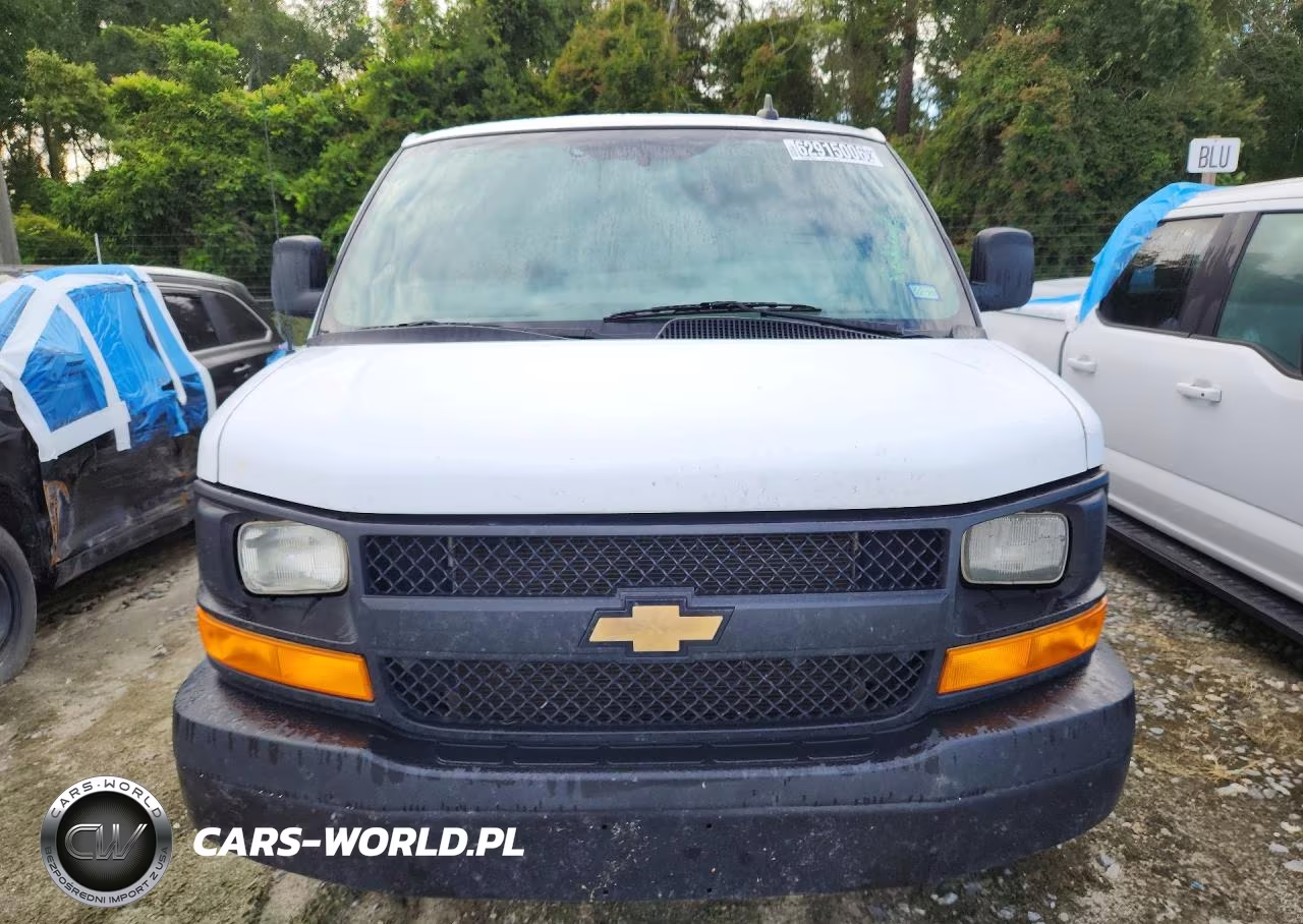 2017 Chevrolet Express G2500 Delivery Van VIN:1GCWGAF10H1179643 - 5