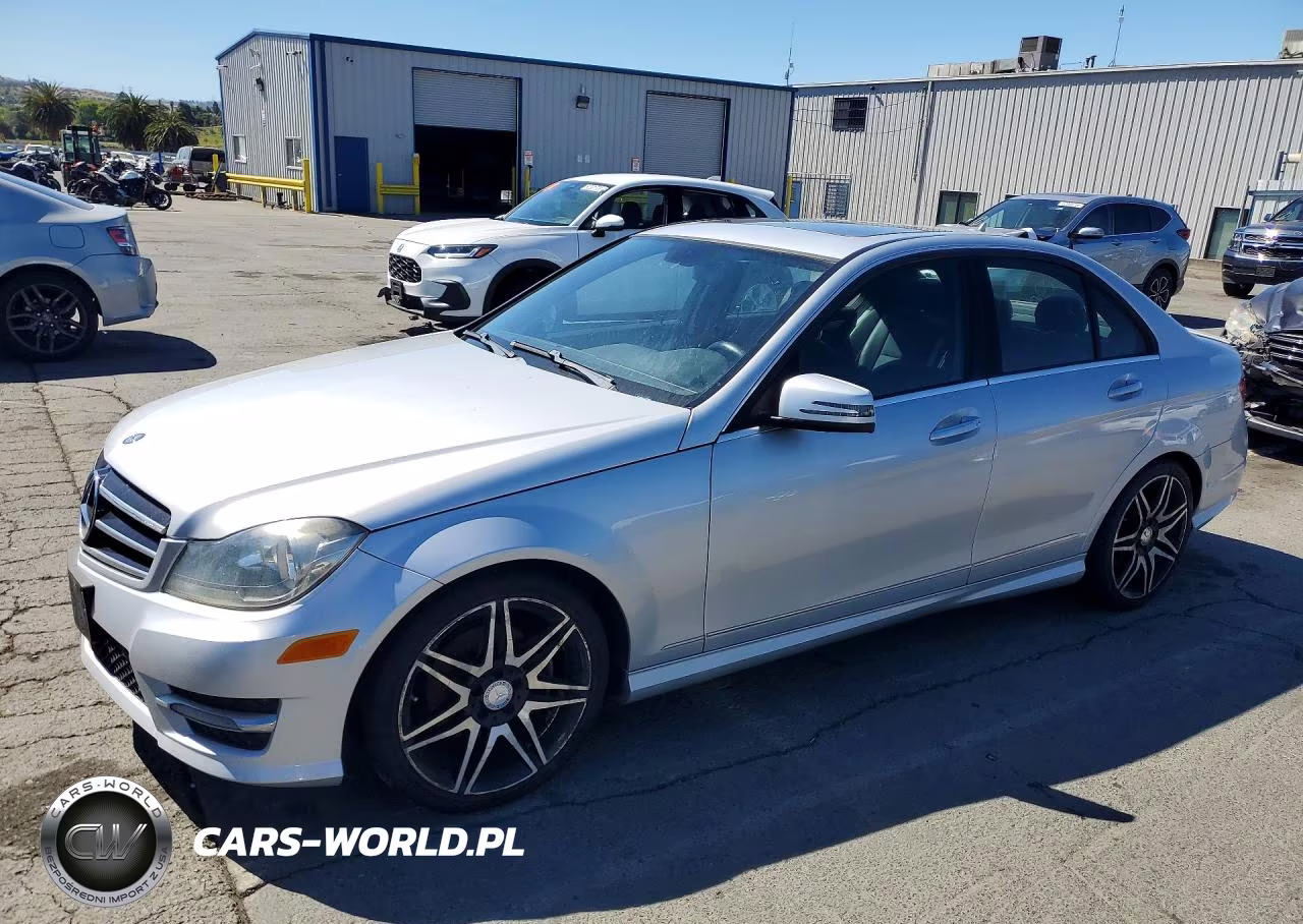 2014 Mercedes-Benz C 250