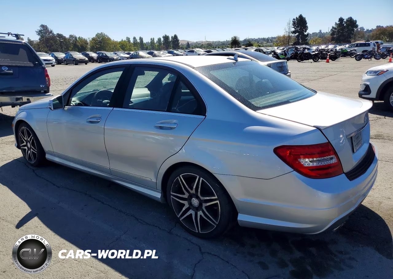 2014 Mercedes-Benz C 250 VIN:WDDGF4HB2ER306863 - 2