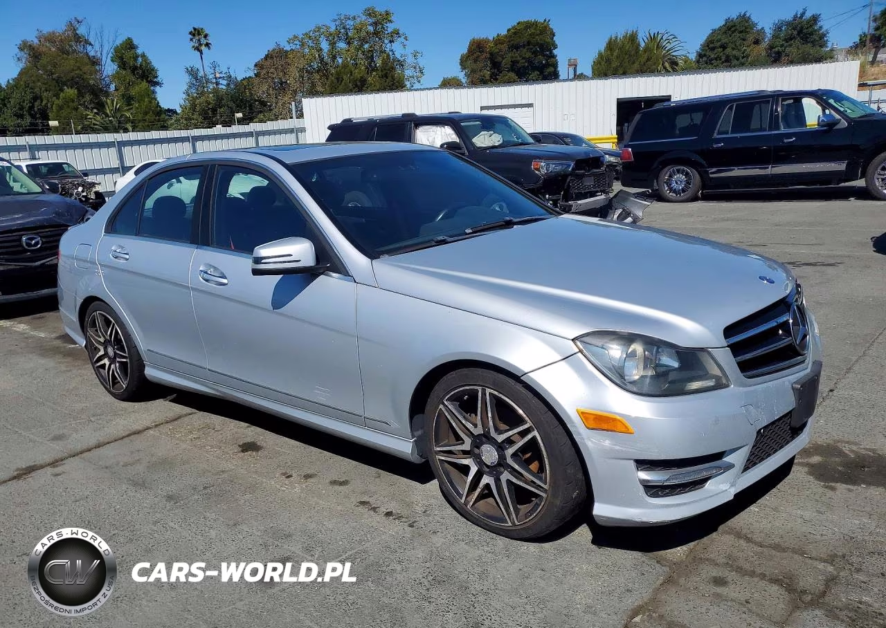 2014 Mercedes-Benz C 250 VIN:WDDGF4HB2ER306863 - 4