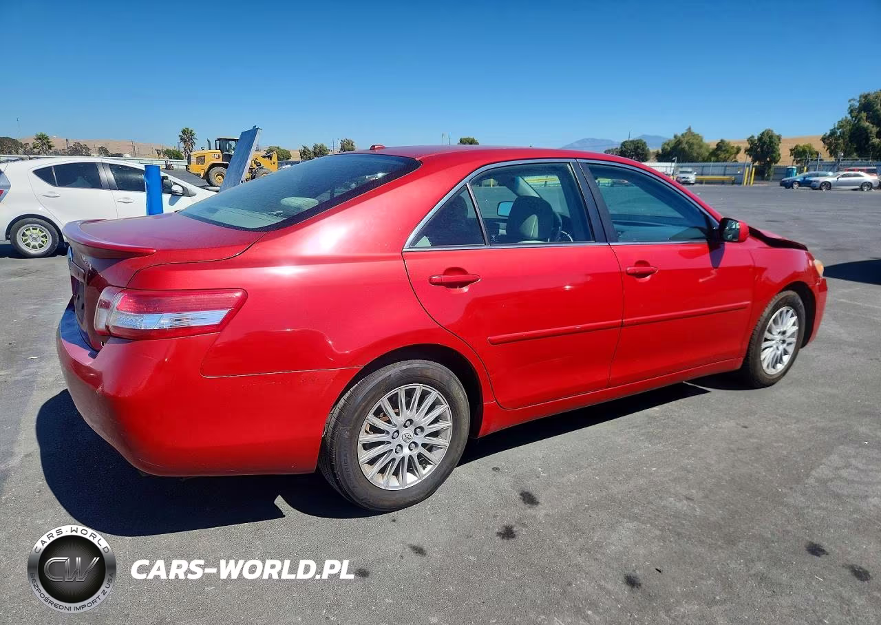 2010 Toyota Camry Le VIN:4T1BF3EK7AU050435 - 3
