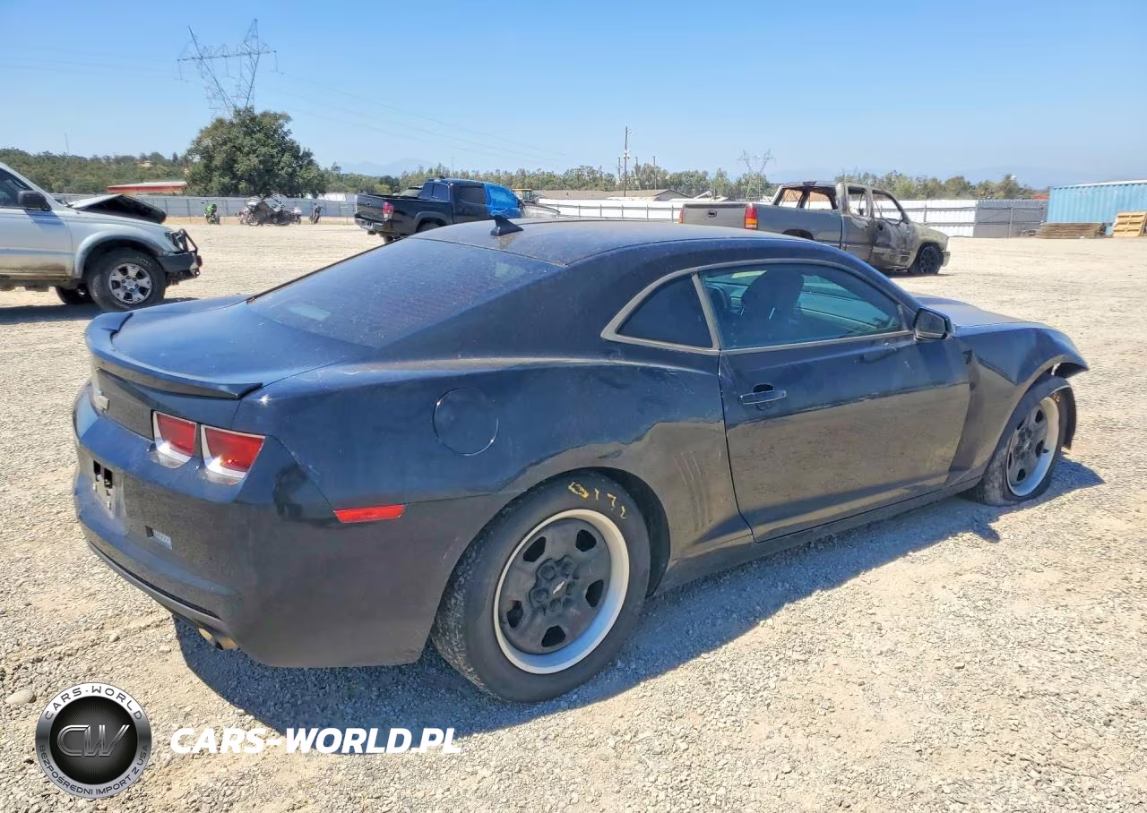 2013 Chevrolet Camaro Ls VIN:2G1FE1E31D9162082 - 3