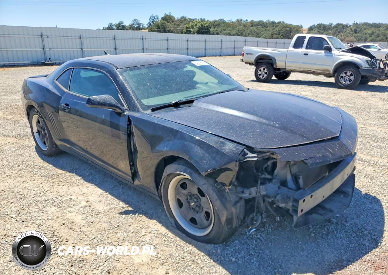 2013 Chevrolet Camaro Ls VIN:2G1FE1E31D9162082 - 4