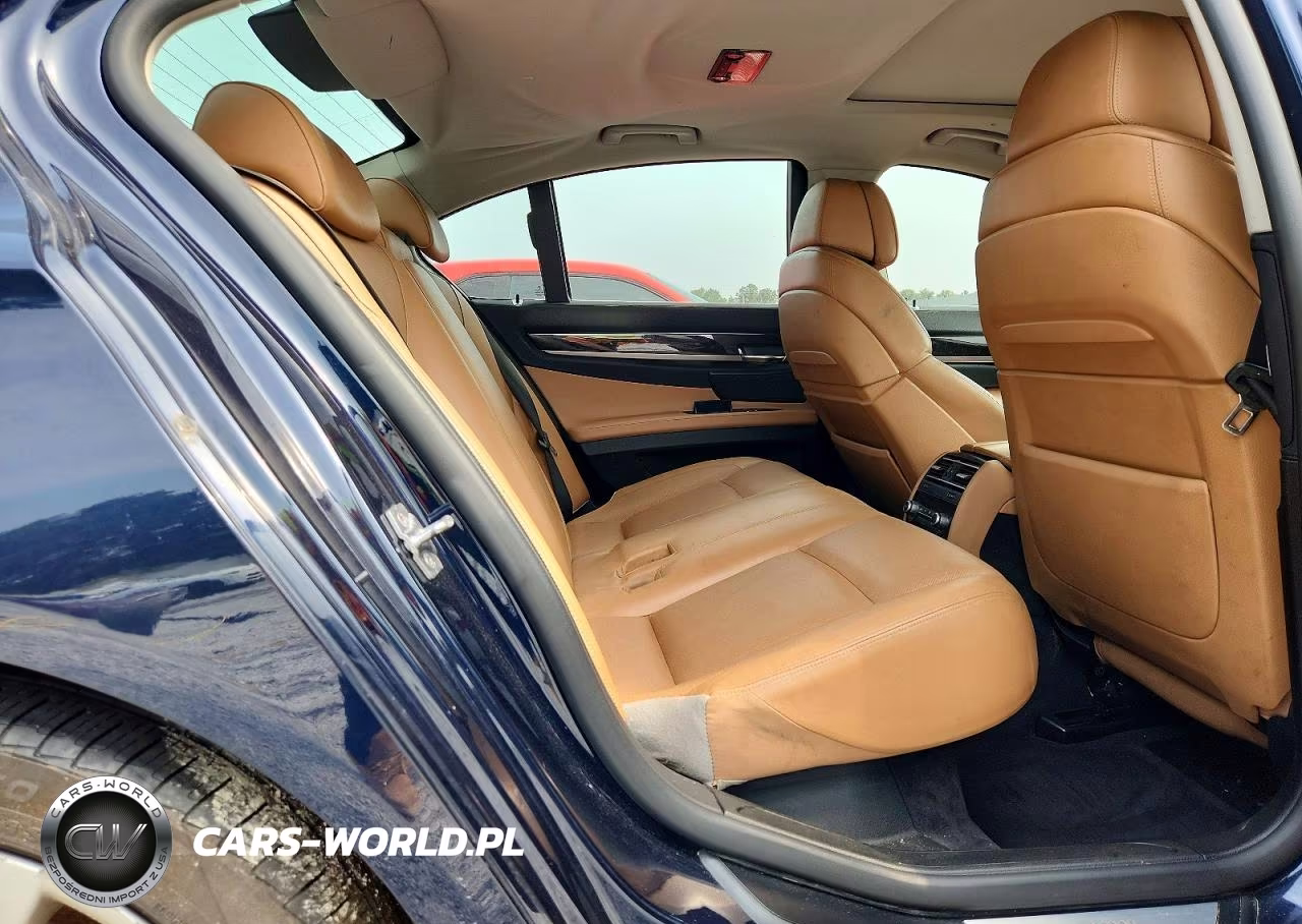 2012 BMW Alpina B7 VIN:WBAKA8C5XCDS99955 - 10