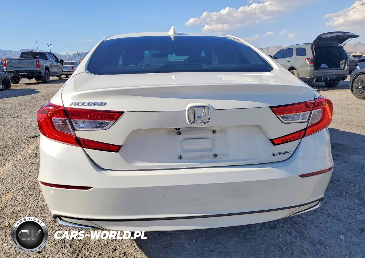 2018 Honda Accord Hybrid VIN:1HGCV3F11JA003826 - 6