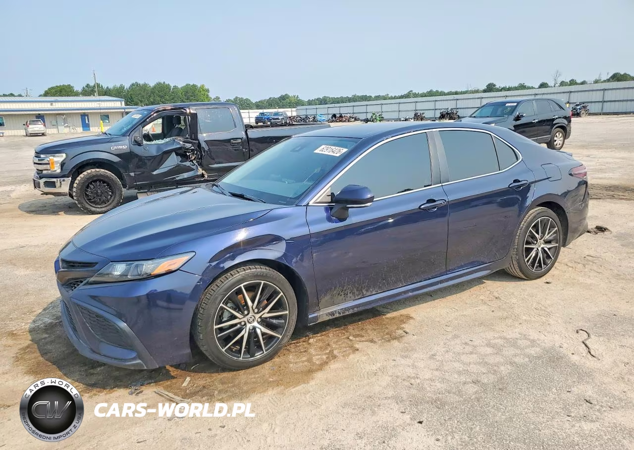 2022 Toyota Camry Se – zdjęcie 1 z 12