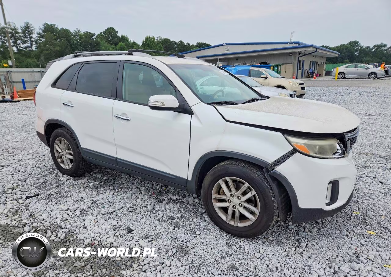 2014 Kia Sorento Lx VIN:5XYKT3A62EG445734 - 4
