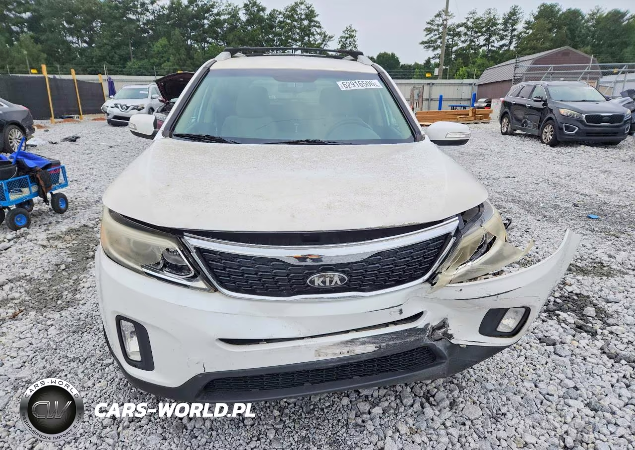 2014 Kia Sorento Lx VIN:5XYKT3A62EG445734 - 5