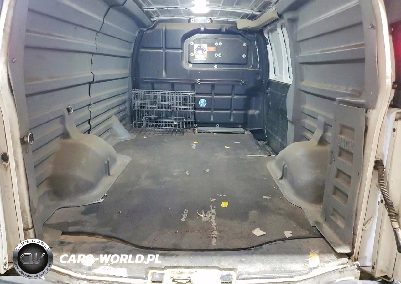 2019 Chevrolet Express 2500 Cargo Delivery Van VIN:1GCWGAF18K1370105 - 10