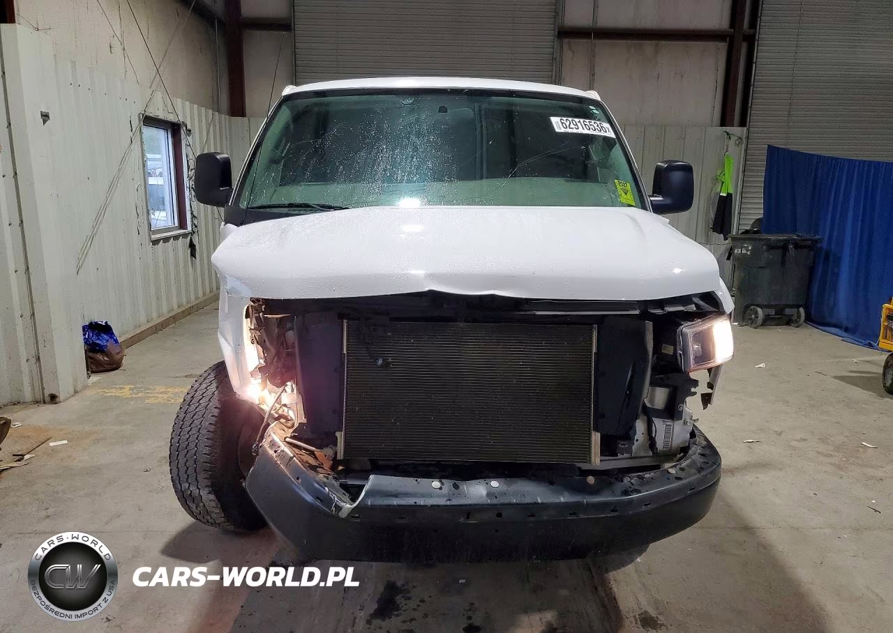 2019 Chevrolet Express 2500 Cargo Delivery Van VIN:1GCWGAF18K1370105 - 5