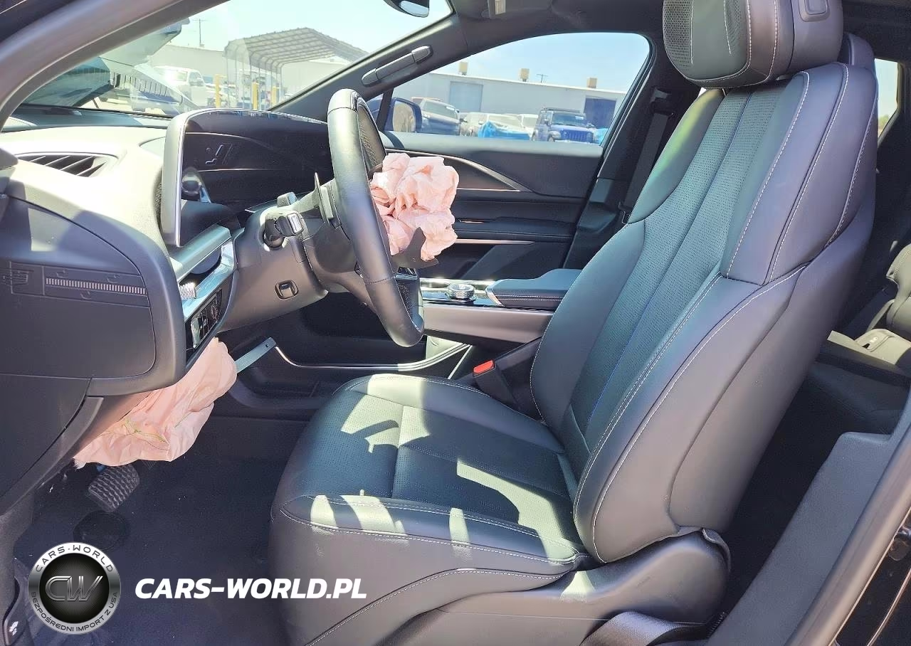 2024 Cadillac Lyriq Sport VIN:1GYKPVRK3RZ126975 - 7