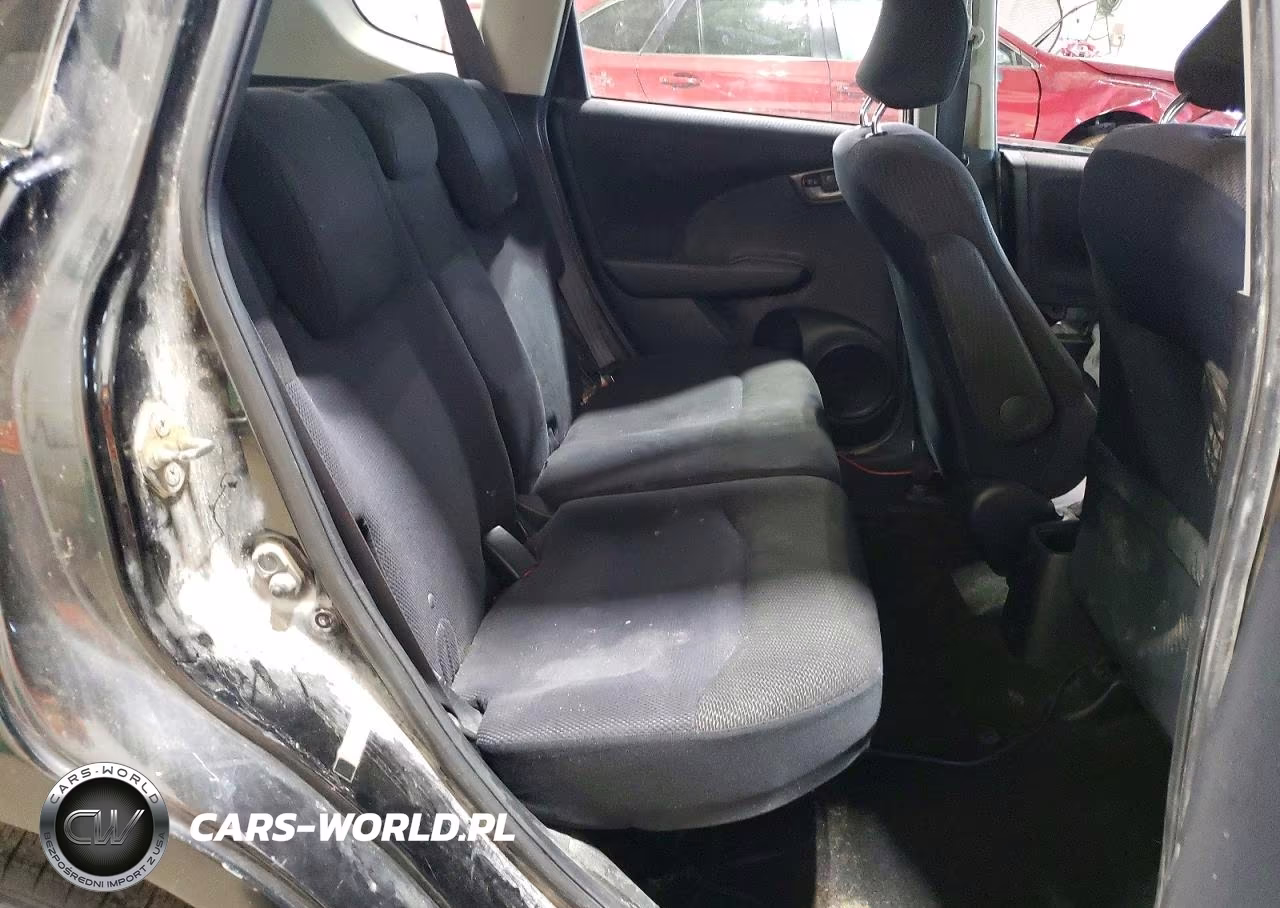 2013 Honda Fit Sport VIN:JHMGE8H58DC077281 - 10