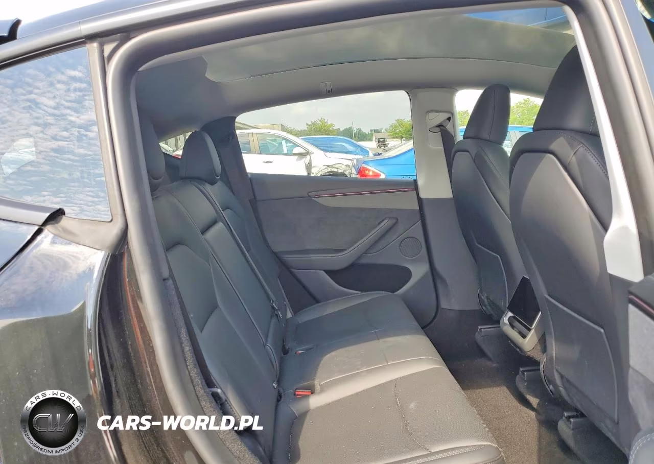 2026 Tesla Model Y VIN:7SAYGDED8TF420809 - 11